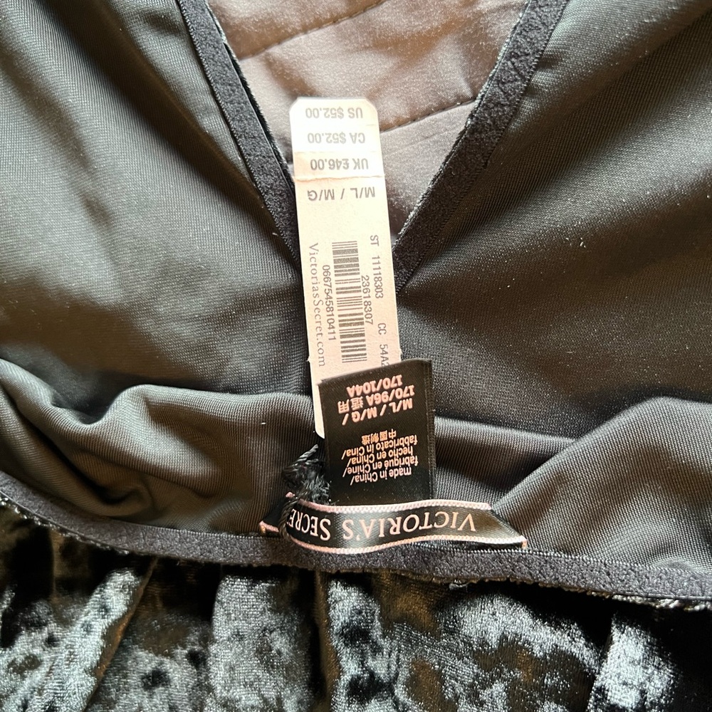 Victoria’s Secret Black Velvet Bodysuit - Picture 3 of 3